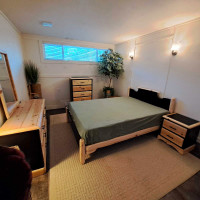 5pc Rustic Knotty Pine Bedroom Set