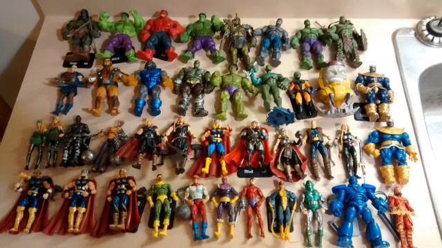 Marvel Universe Legends 186 different 3.75 Action Figures Lot dans Jouets et jeux  à Comté de Strathcona - Image 2