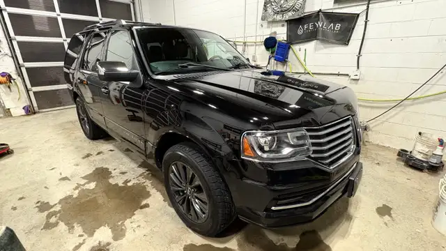 Lincoln Navigator Select
