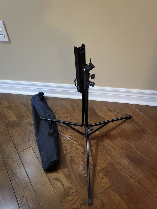 Adjustable Music Stand – Lightweight & Portable Brand New in Other in Markham / York Region - Image 10