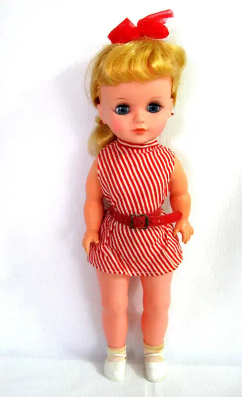 POUPEE 16 POUCES  VINTAGE HONG-KONG c.1970 16INCH DOLL in Arts & Collectibles in West Island - Image 2