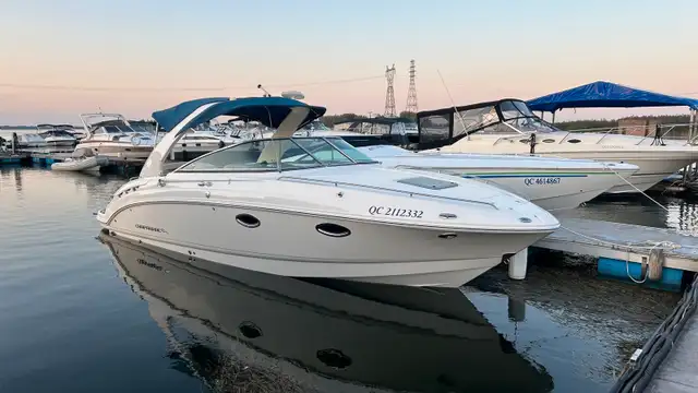 Chaparral 27 5 SSi 2007 in Powerboats & Motorboats in Québec City - Image 2