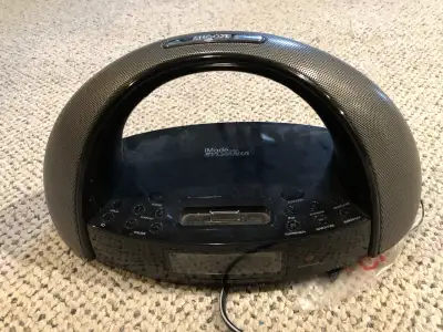 iMode Sylvania Clock radio with remote. Model Sip220, View more