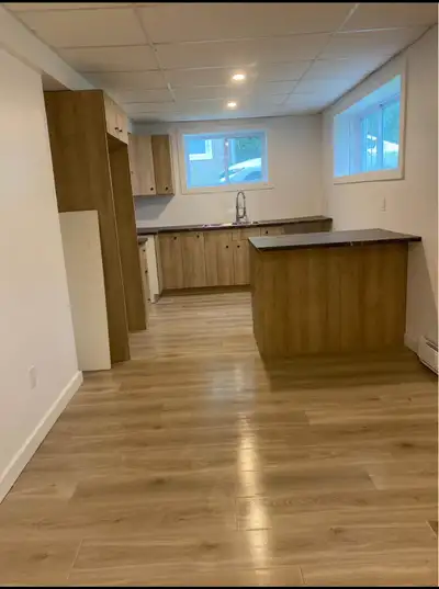 Superbe 3 ½ à louer – À deux pas de la plage et de l’école primaire ! Vous cherchez un appartement c...