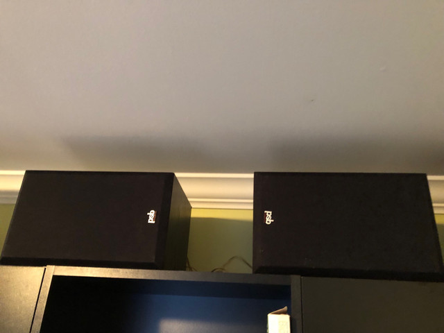 PSB Alpha Bookshelf Speakers dans Haut-parleurs  à Ville de Montréal