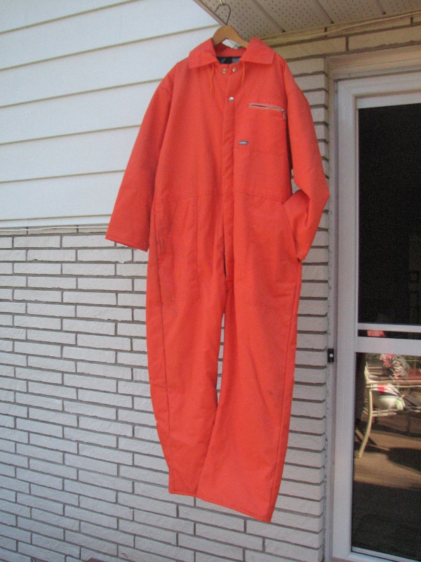 Hunters winter insulated orange jump suit Men's Petawawa Kijiji