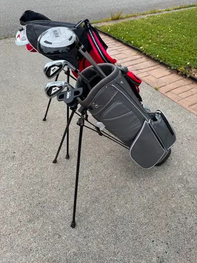 Junior RH golf clubs, View more