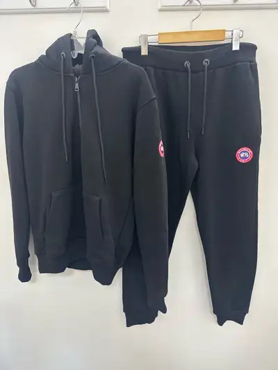 tracksuit canada goose, View more