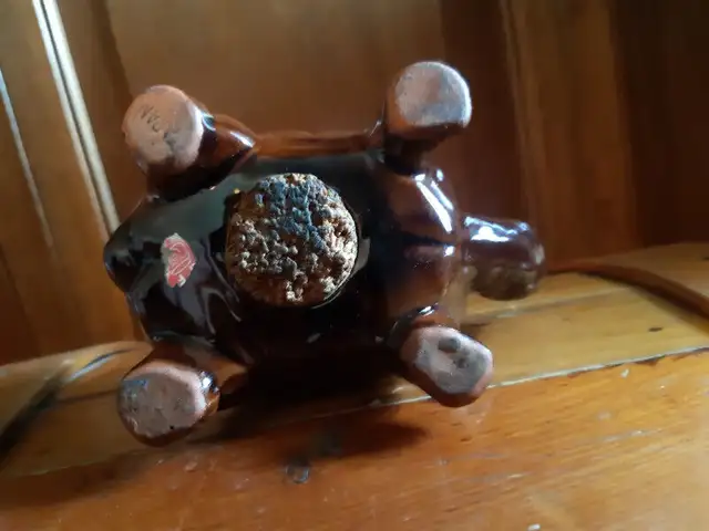 $25.00 ~ RARE  Pottery Tortoise Bank ~ in Arts & Collectibles in St. Catharines - Image 9