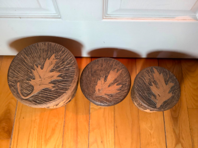 4 Vtg Pottery Canisters w Embossed Leaf Motifs in Home Décor & Accents in Belleville - Image 2