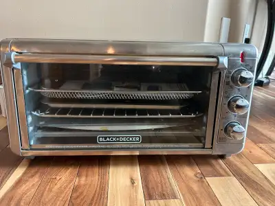 BLACK+DECKER™ Crisp 'N Bake Air Fry Toaster Oven, View more