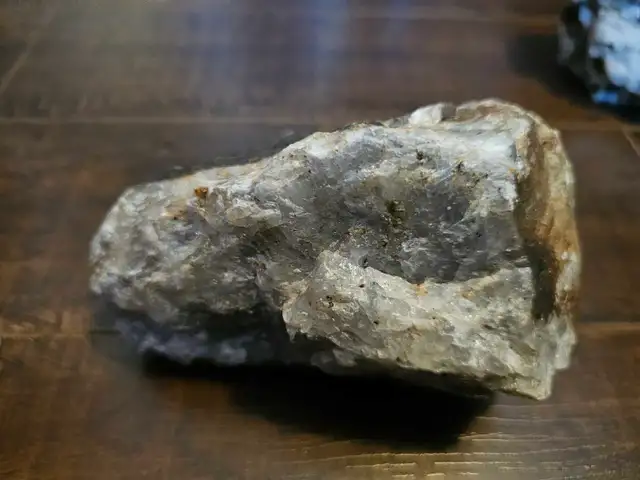 PIerres massives de Quartz in Other in Trois-Rivières - Image 7