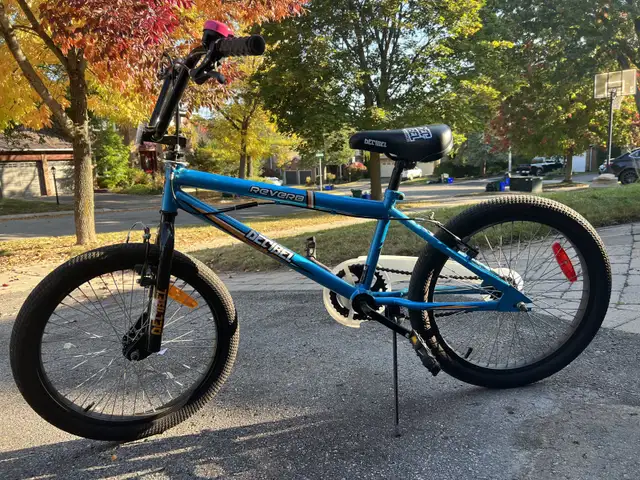 Decbl 20” Reverb bike bicycle for kids in Kids in Markham / York Region - Image 4
