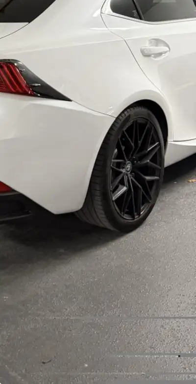Selling my rims off a 2017 Lexus IS 18 inch | 5x114.3 | 60.1 mm bore | offset is similar to OEM One...
