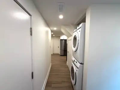 2 Bed 1 Bath Basement Apartment- Innisfil/Barrie