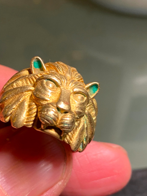 Lion Head Ring Metal Brass 10 Size in Arts & Collectibles in Vancouver - Image 3