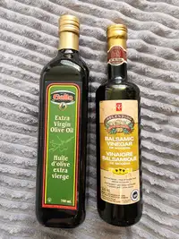 Olive oil and Basalmic Vinager New Sealed