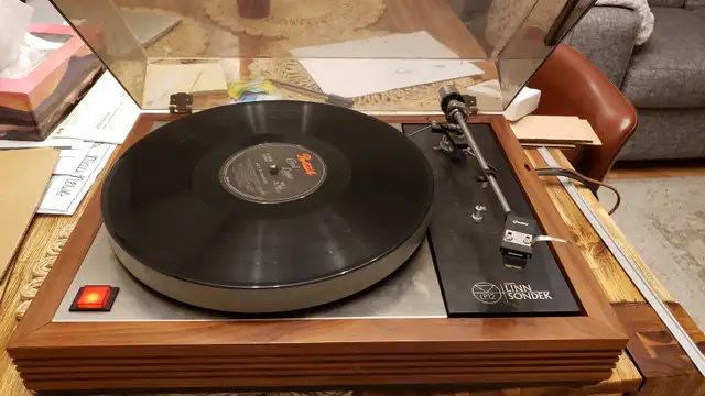 LINN SONDEK LP12 turntable in Stereo Systems & Home Theatre in Mississauga / Peel Region - Image 3