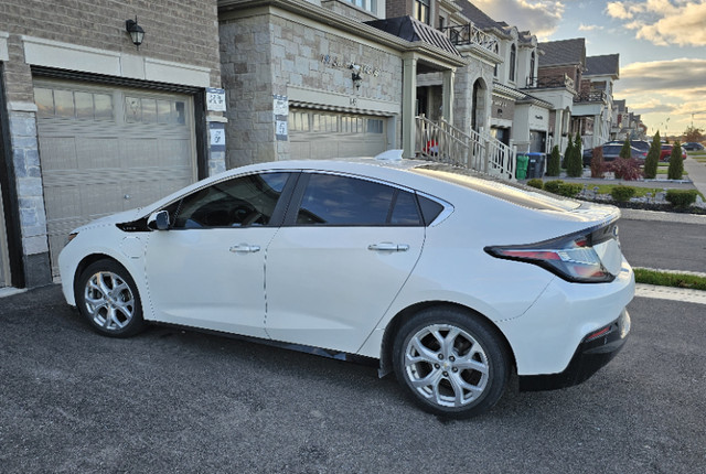 2018 Chevrolet Volt! FULL Warranty! No Accidents! Mint Condition in Cars & Trucks in Mississauga / Peel Region - Image 2