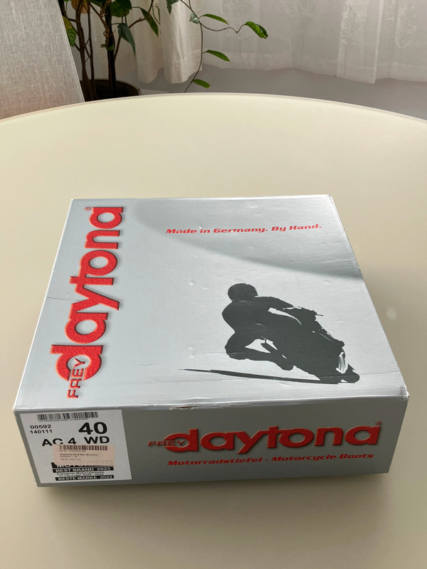 Motorcycle boots by Daytona dans Chaussures pour hommes  à Laval/Rive Nord - Image 2