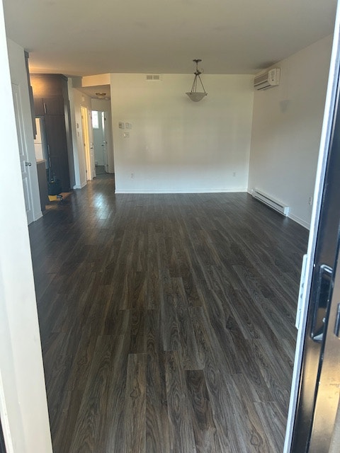 Condo 2 Chambre pour louer / 2 Bedroom Condo for rent 3