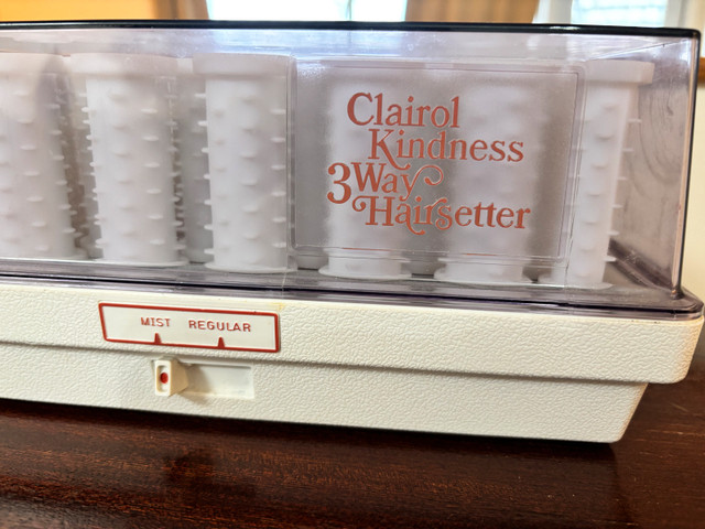 Vintage Clairol Kindness 3 Way hair curler set dans Fers à repasser et Presseurs à vapeur  à Ottawa