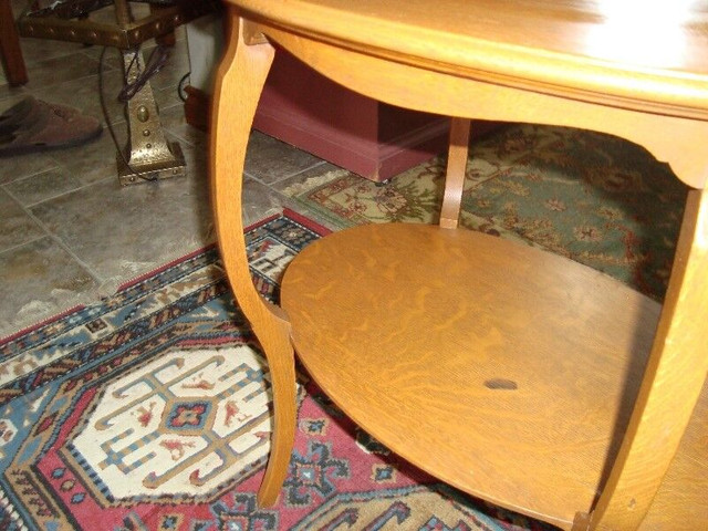 ANTIQUE OAK LAMP TABLE in Arts & Collectibles in Norfolk County - Image 4