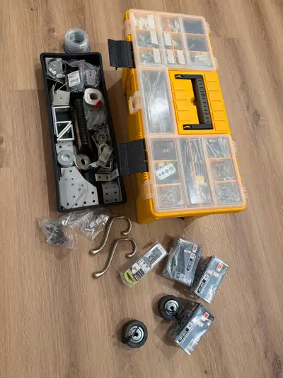 Quincailleries , View more