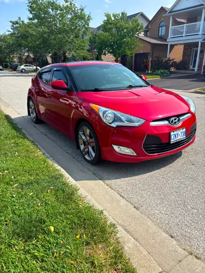 2013 Hyundai Veloster Tech – 6-Speed Manual – 154,000 km Selling my 2013 Hyundai Veloster Tech with...