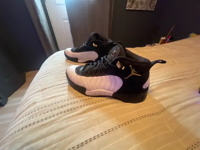 Jordan 12 Retro in Men's Shoes in Oshawa / Durham Region - Image 6