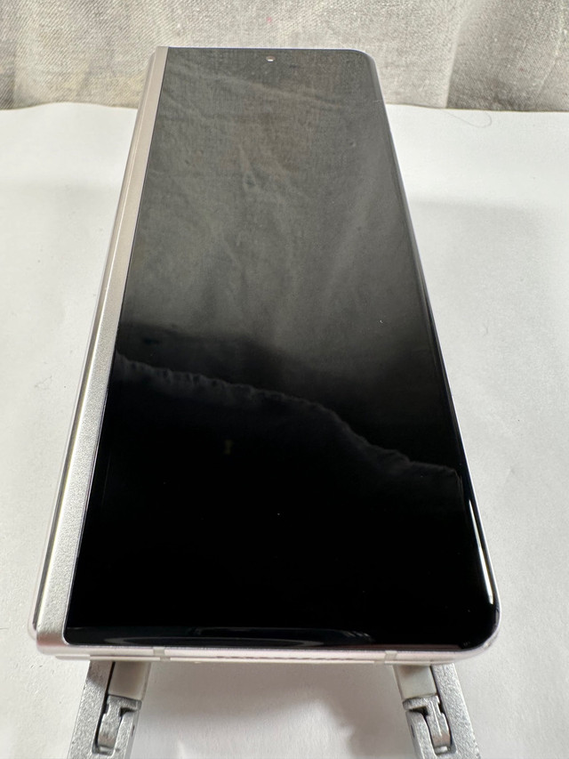 Samsung Galaxy Fold3 in Cell Phones in Oshawa / Durham Region