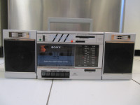 Classic Sony Model CFS-3000 FM/AM Cassette Boom Box Circa 1988