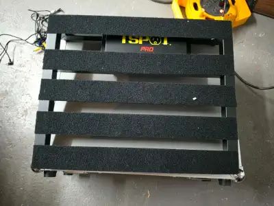 Pedaltrain Novo 18 + roadcase + Truetone 1Spot Pro power supply, View more