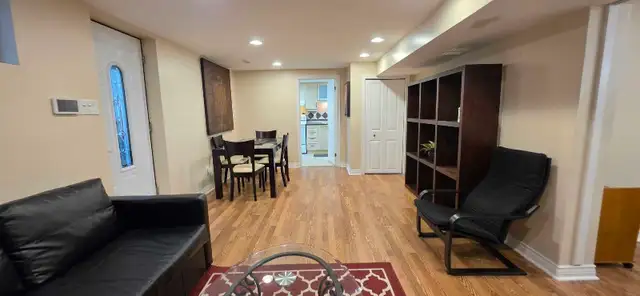 Furnished 1 Bdrm bsmt apt, by Finch subway. Private entrance in Long Term Rentals in City of Toronto - Image 4