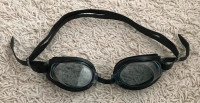 Swimming goggles unisex free size new!