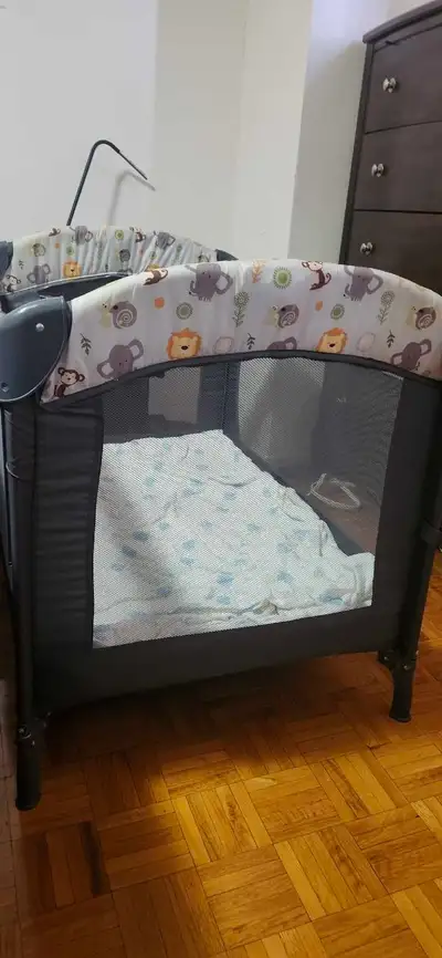 Graco Portable baby crib, View more