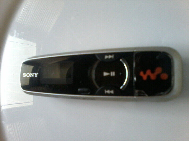 Sony MP3 player with headphones mint. Barely used. in Headphones in Cambridge