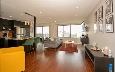 APARTMENT FOR RENT/SALE ** FULLY FURNISHED ** INDOOR PARKING **