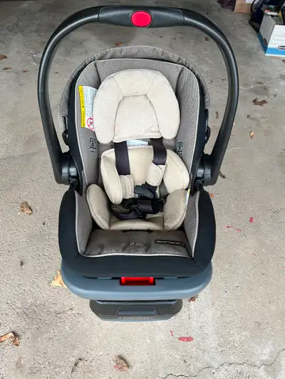 Graco SnugLock 35 Rear Facing Infant Car Seat with Base, View more