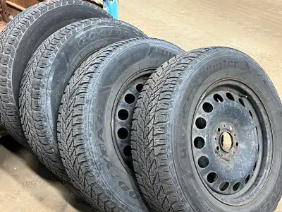 Set of 4 $100 cash