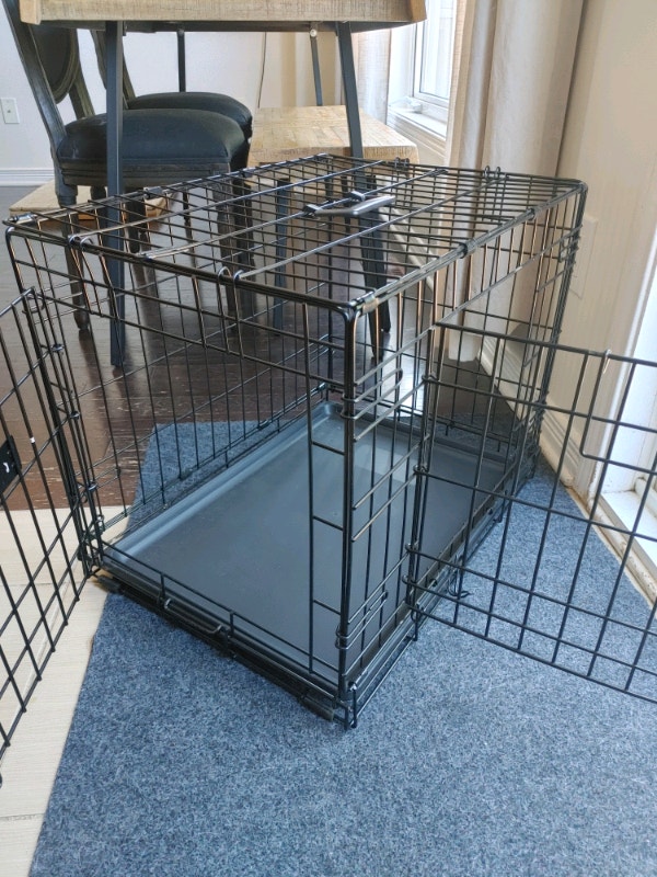24" double door folding dog crate with divider panel Accessories Ottawa Kijiji