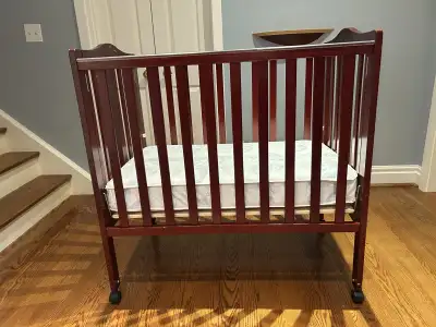 Folding,  portable Mini-crib [Dream-on-Me Style #681], View more