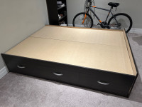 Queen size bedframe with 6 drawers