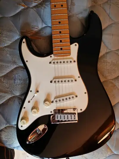 Vintage 1988 Left-Handed  Fender USA Stratocaster, View more