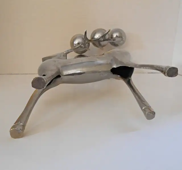 Vintage Silver Tone Reindeer Votive Candle Holder Candelabra in Home Décor & Accents in St. Catharines - Image 9