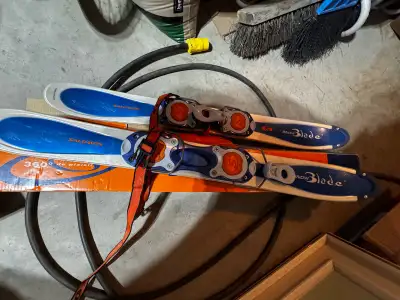 Snowblades Salomon, View more