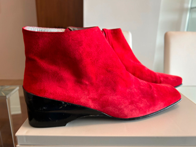 Escada  red suede boots dans Femmes - Chaussures  à Ouest de l’Île