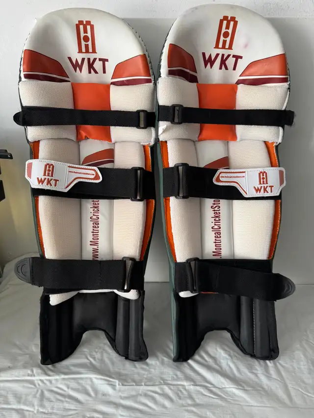ADULT 1 PAIR  CRICKET BATTING PADS in Other in City of Montréal - Image 3