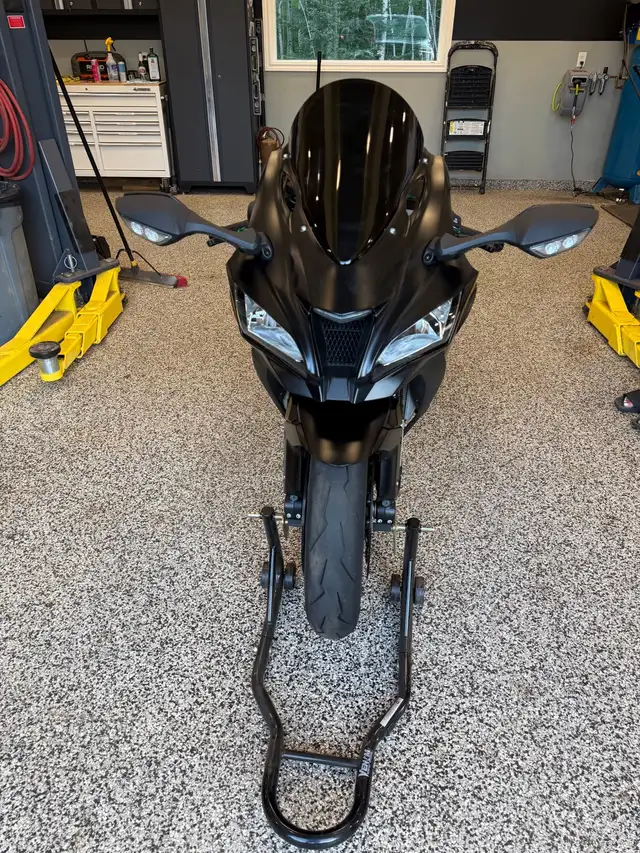 2018 Kawasaki zx10rr in Sport Bikes in Thunder Bay - Image 10