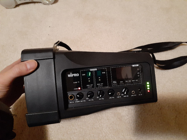 Mipro MA-100DU Personal Wireless PA System wireless mic receiver in Pro Audio & Recording Equipment in Markham / York Region